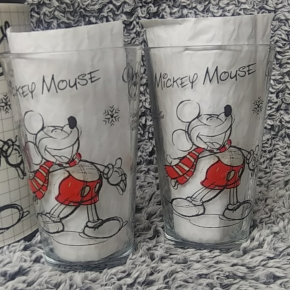 Disney Mickey Christmas Sketchbook jar and glasses - Picture 2 of 8